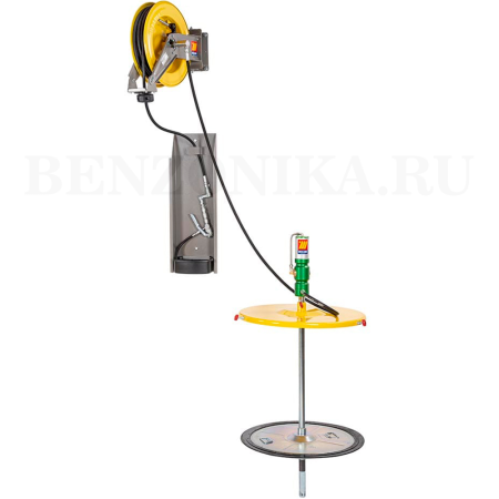 013-1138-000 Meclube (Италия) - Комплект настенный с пневмонасосом для смазки, 60:1, с катушкой