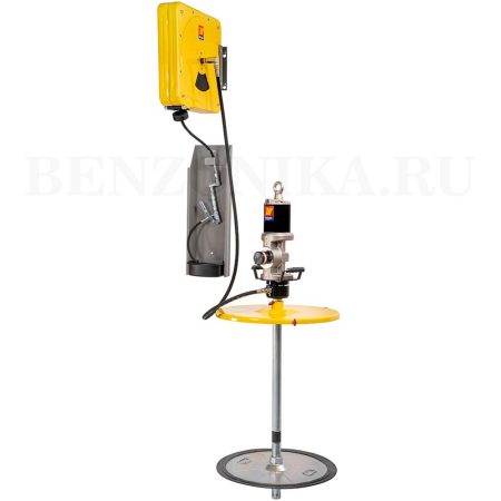 013-3150-015 Meclube (Италия) - Комплект настенный с пневмонасосом для смазки, 50:1, с катушкой